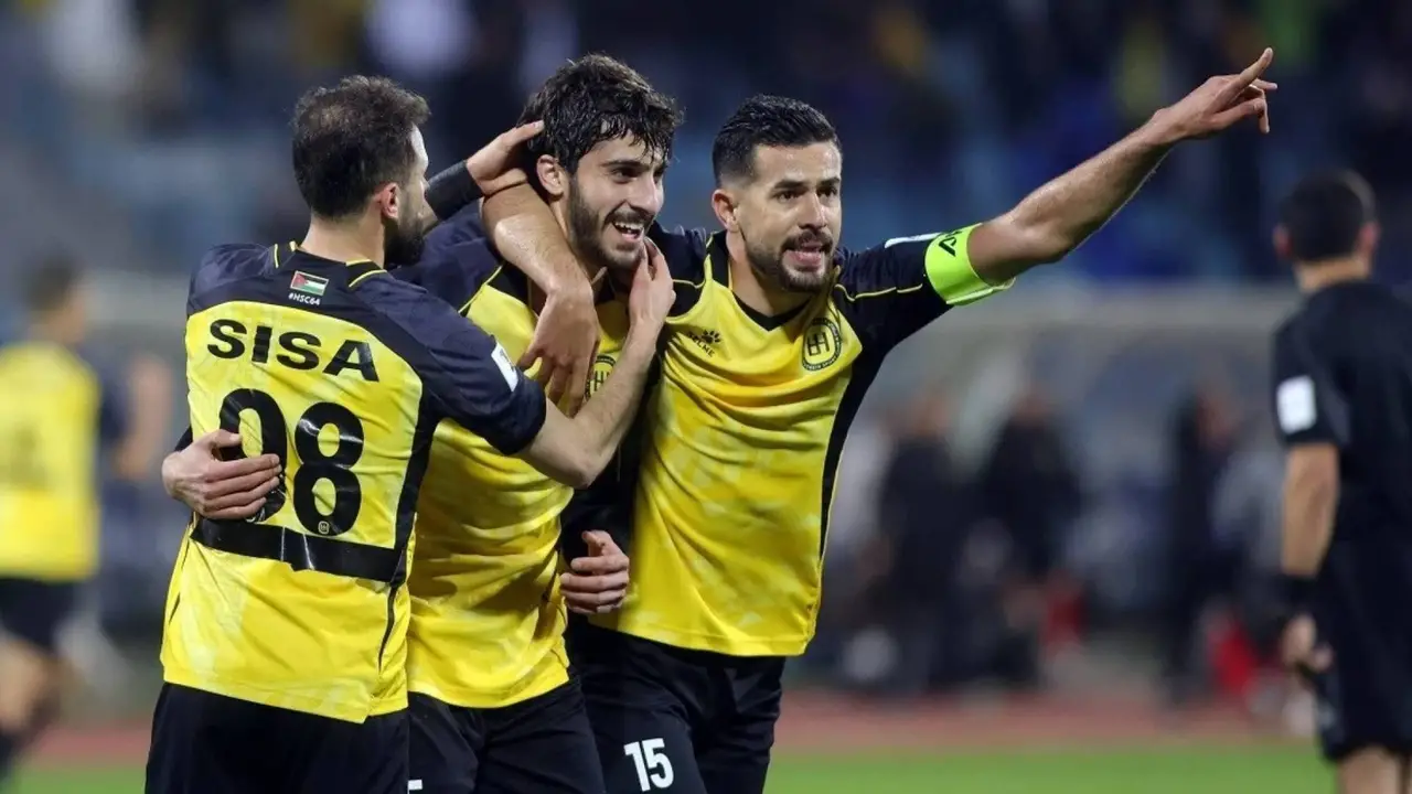 رؤيا الإخباري | الحسين إربد يقترب من إنجاز تاريخي ثالث في الدوري الأردني وسط صراع مشتعل على اللقب